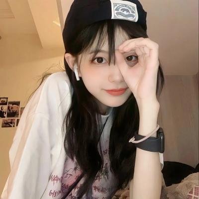 爱唱歌的大学生女生季