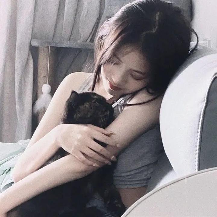 救命这破书的剧情怎么全崩了